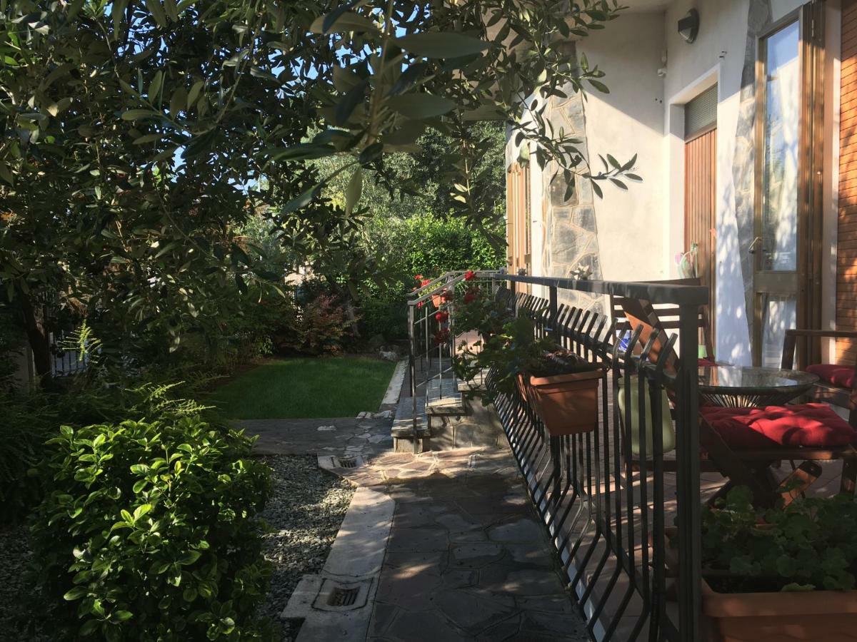 Celeste'S House Villa Rivoltella del Garda Exterior photo